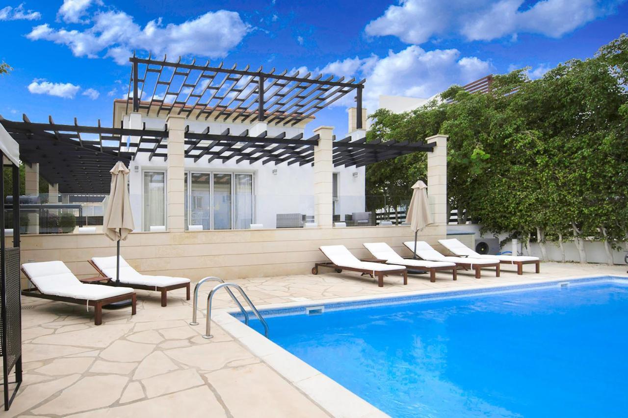 Villa Ariana Coral Bay Exterior photo